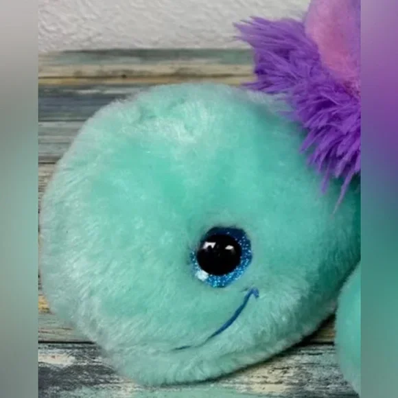 NEW THE PETTING ZOO 12” SEA TURTLE OMBRÉ RAINBOW PLUSH STUFFED TOY - Picture 4 of 9